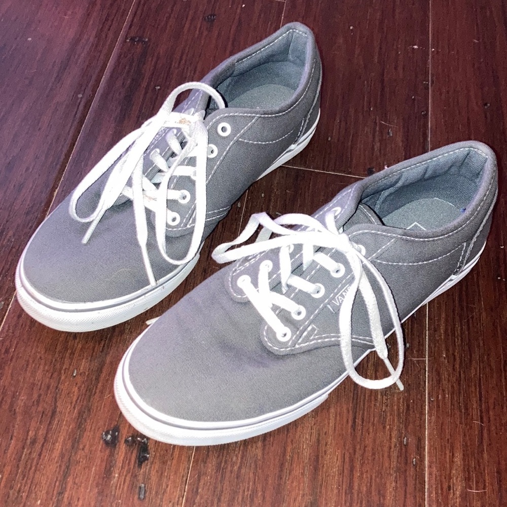 Women’s grey vans